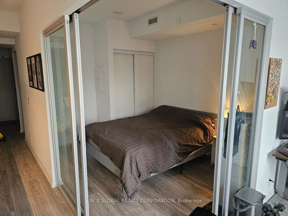 2020 Bathurst Street #523