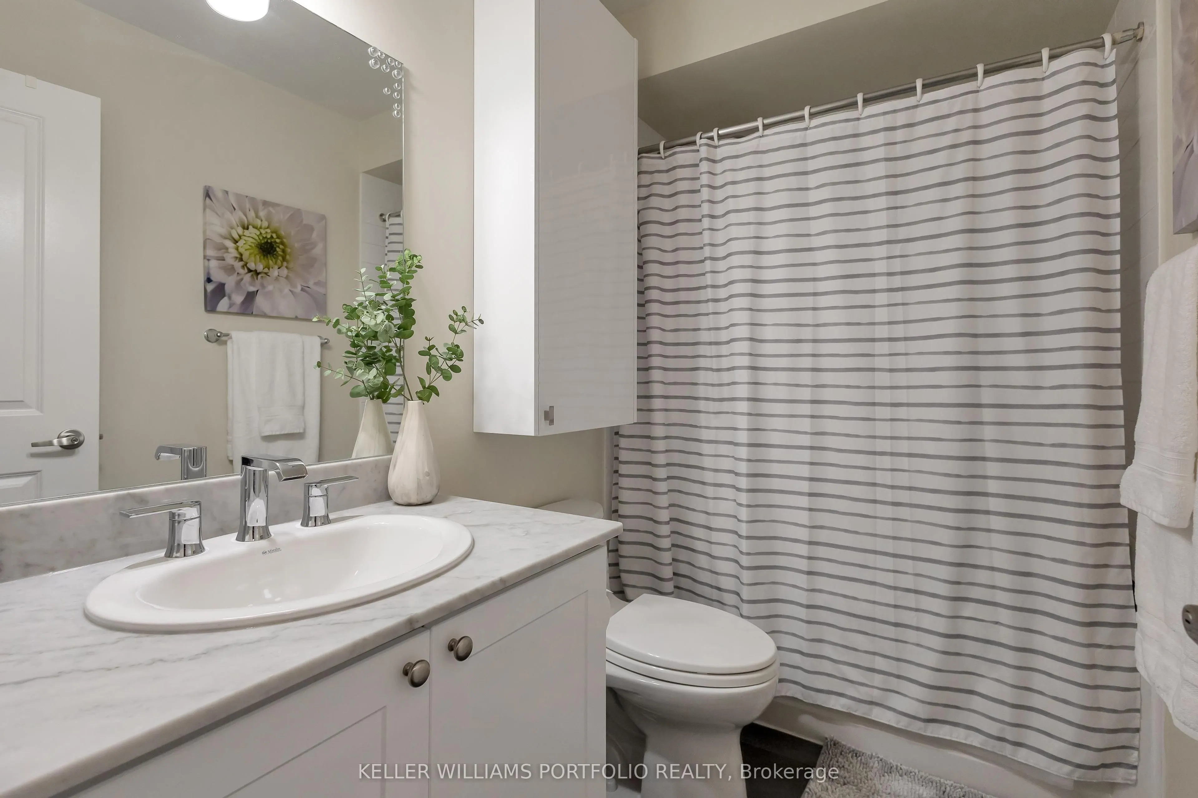 365A Roehampton Avenue, #13