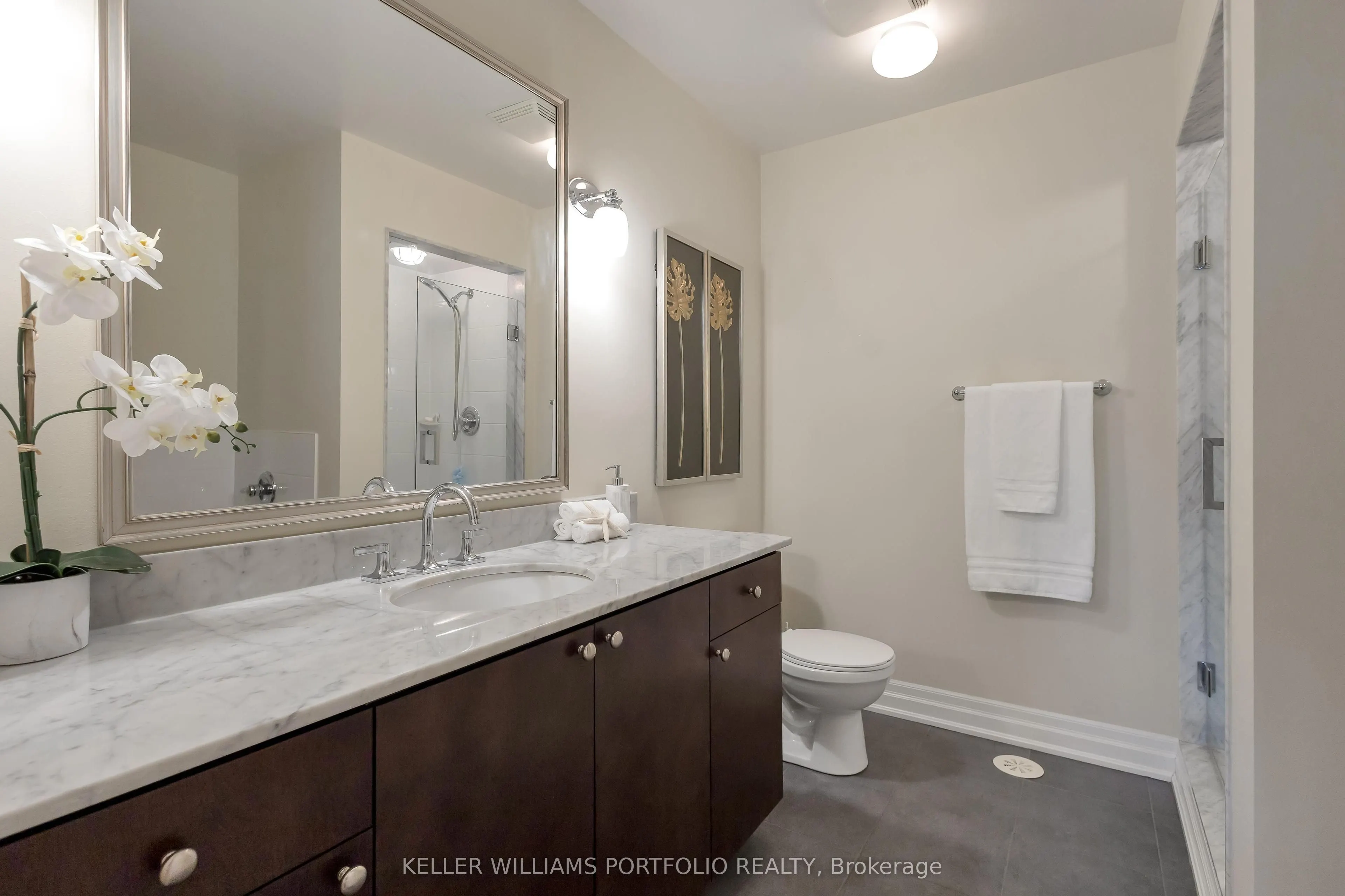 365A Roehampton Avenue, #13