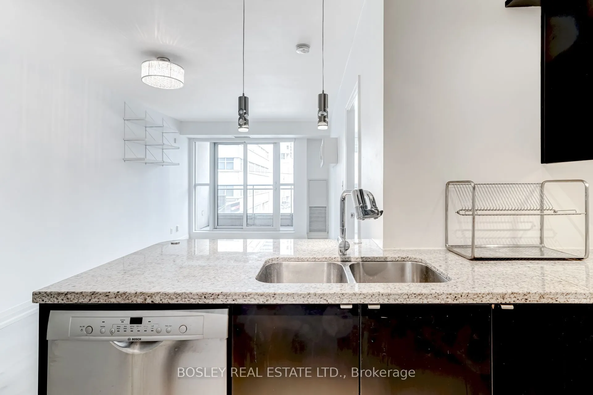 1430 Yonge Street, #205