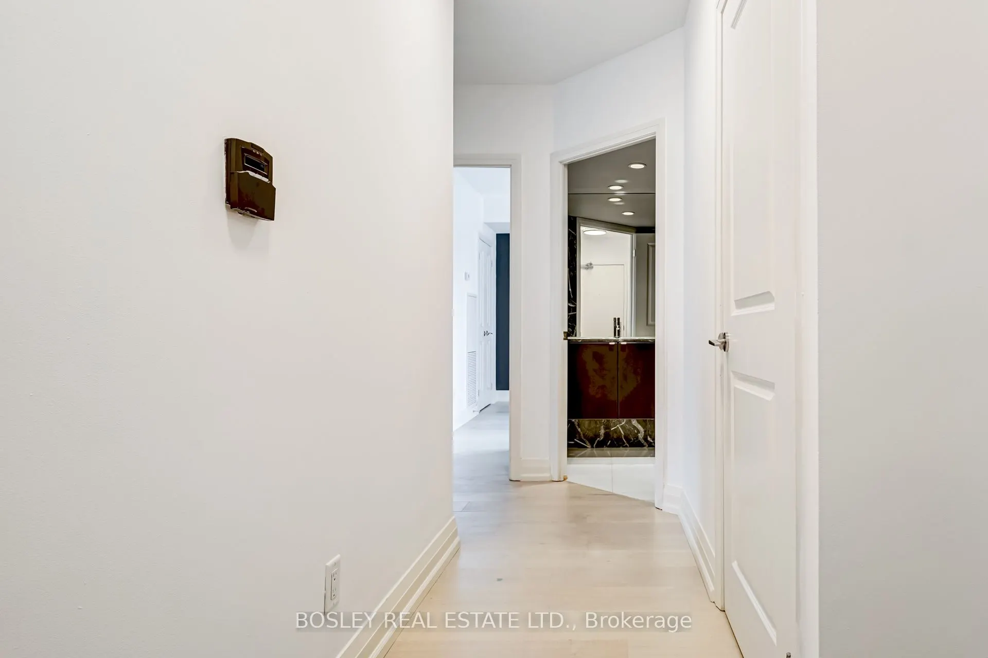1430 Yonge Street, #205