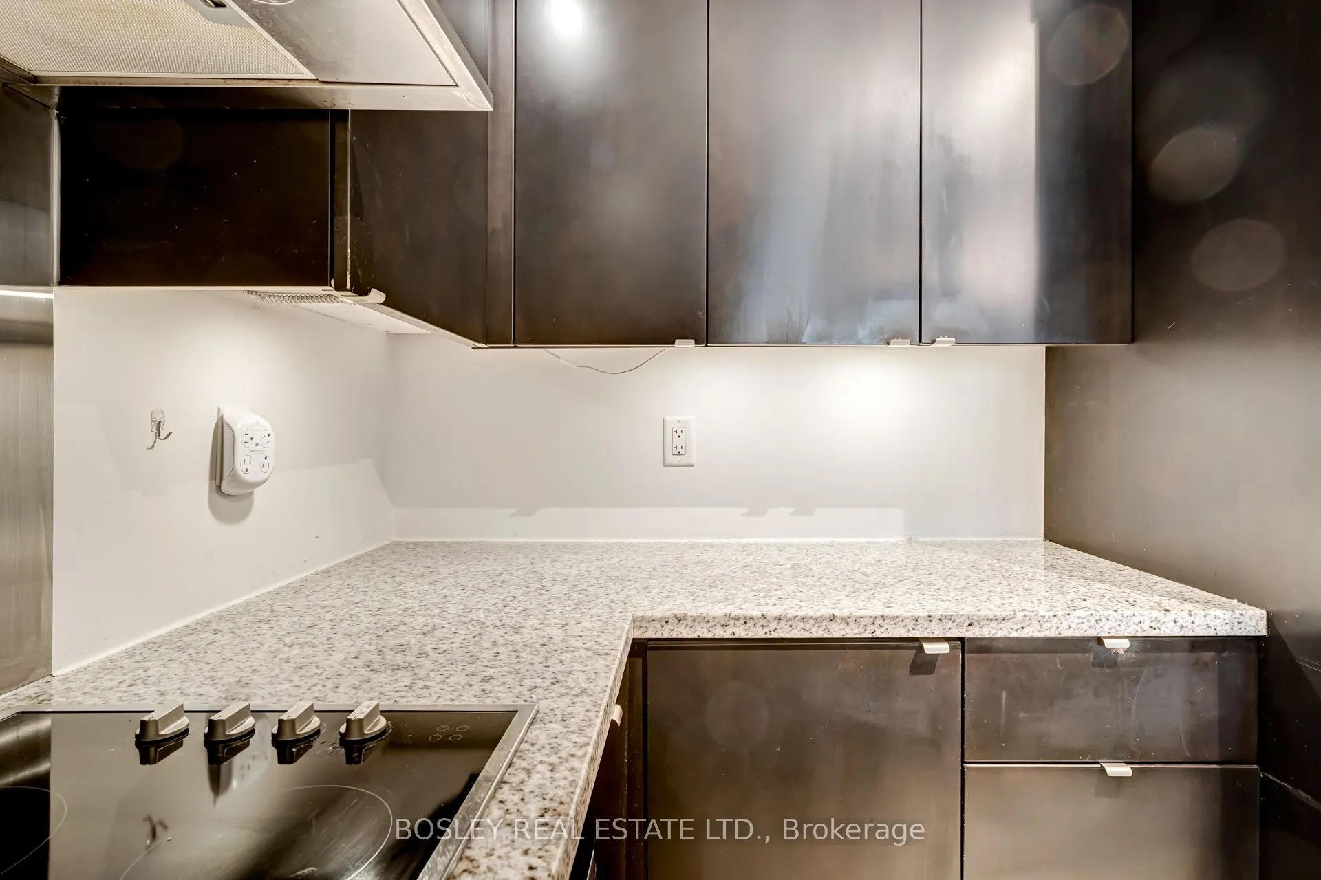 1430 Yonge Street, #205