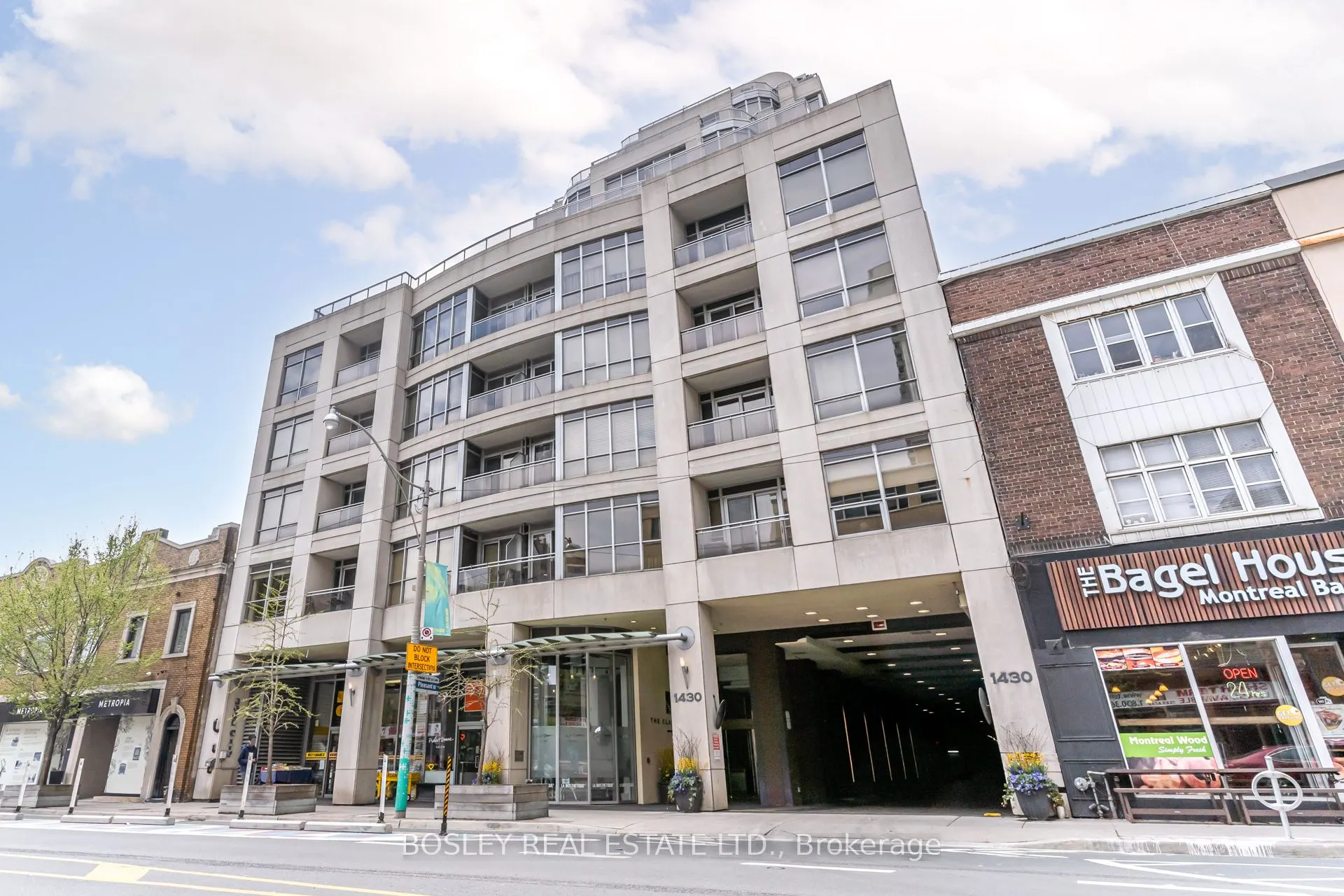 1430 Yonge Street, #205