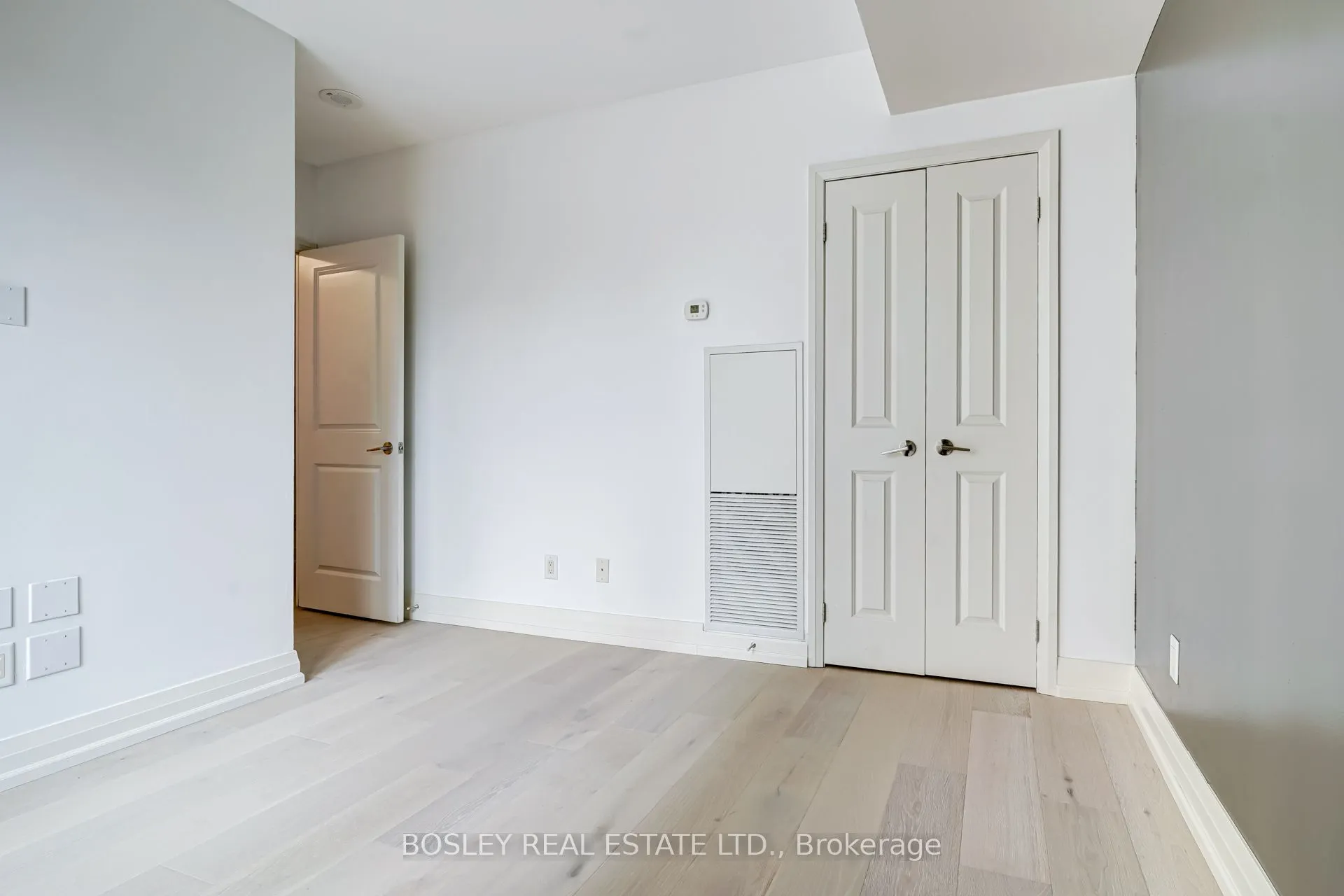 1430 Yonge Street, #205