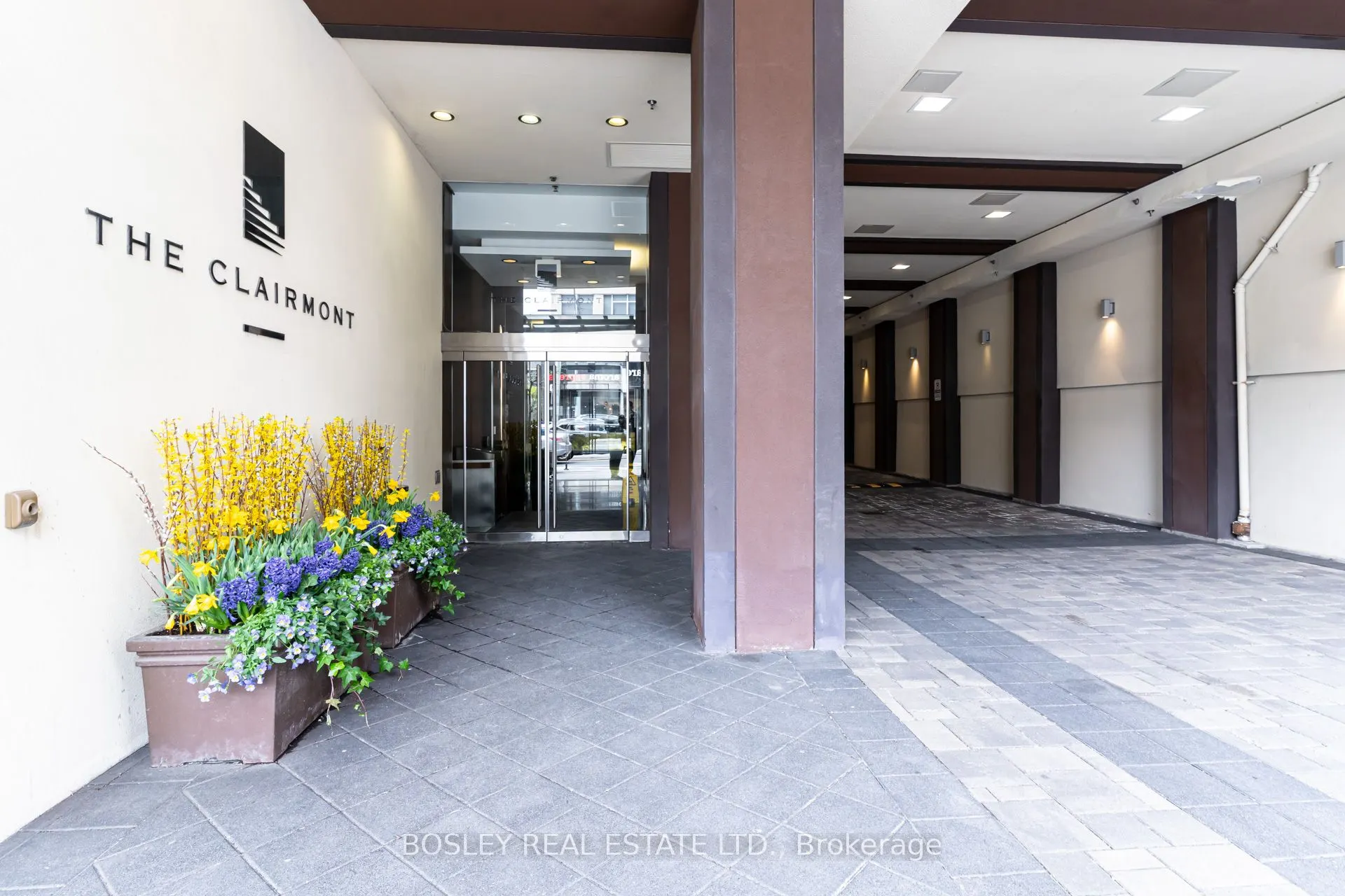 1430 Yonge Street, #205