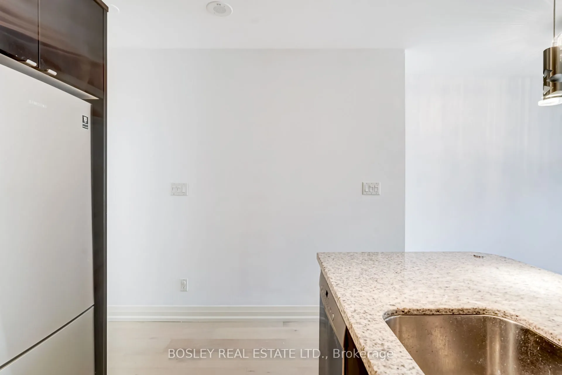 1430 Yonge Street, #205