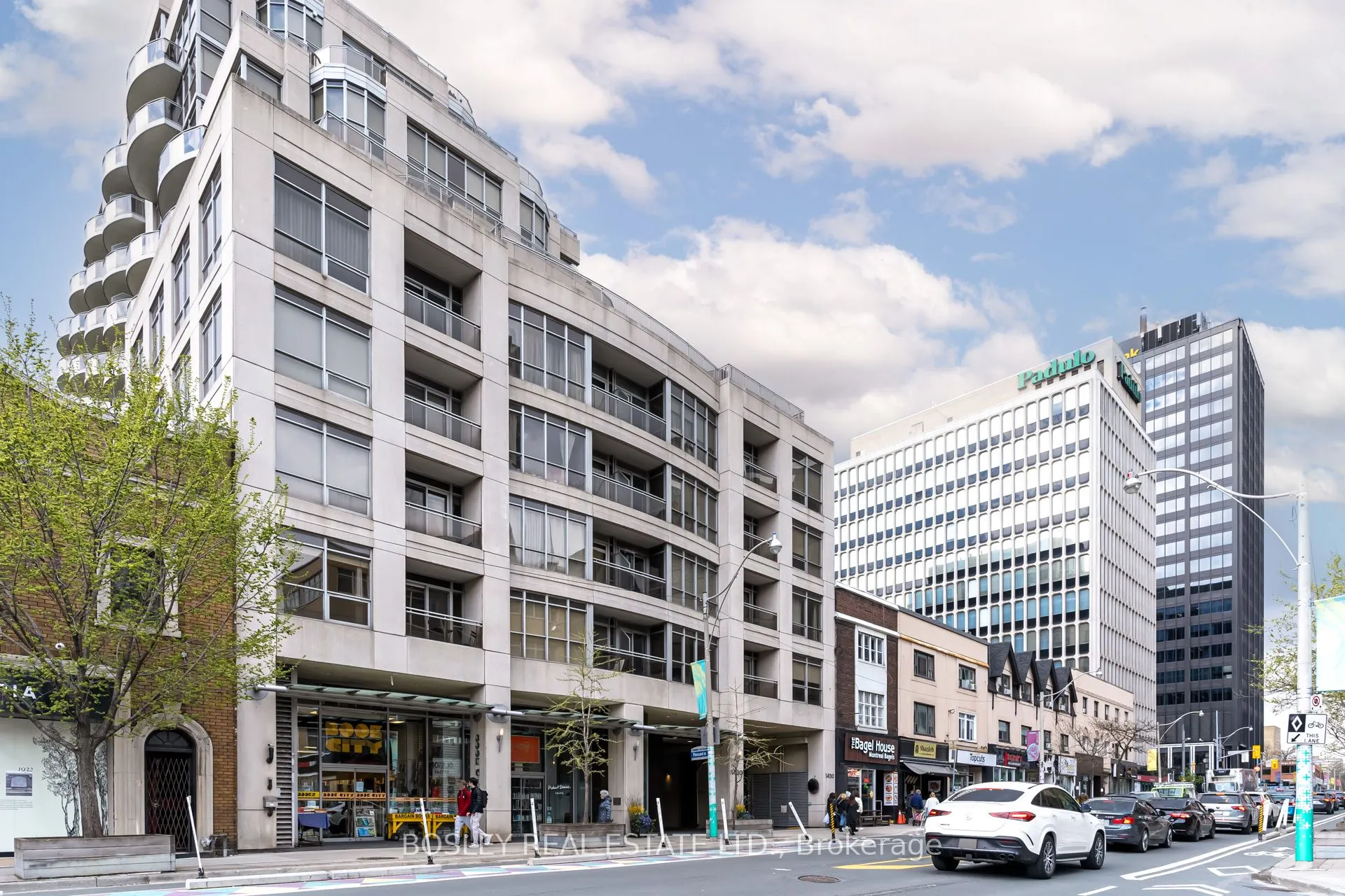 1430 Yonge Street, #205