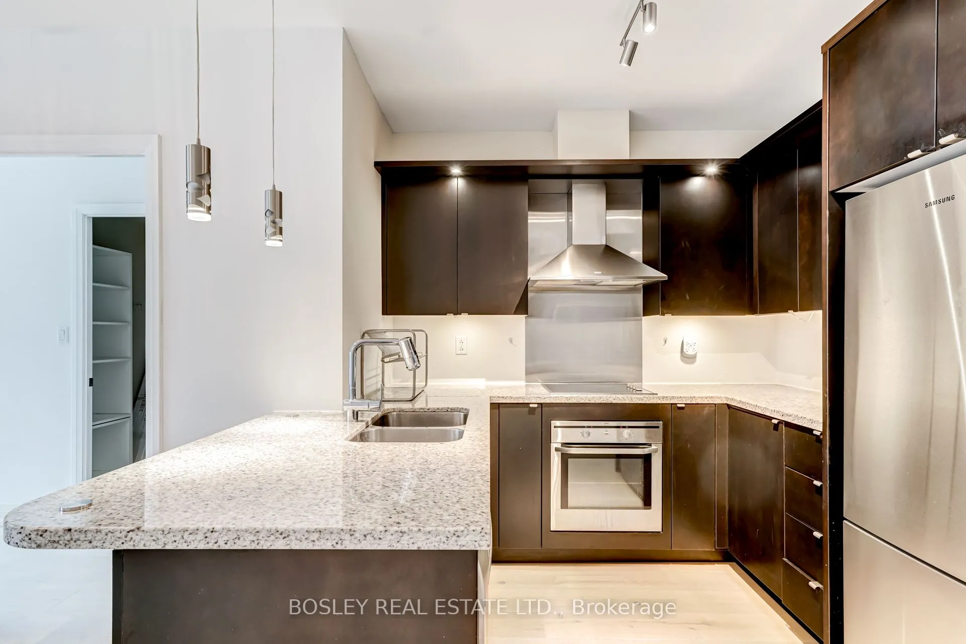 1430 Yonge Street, #205