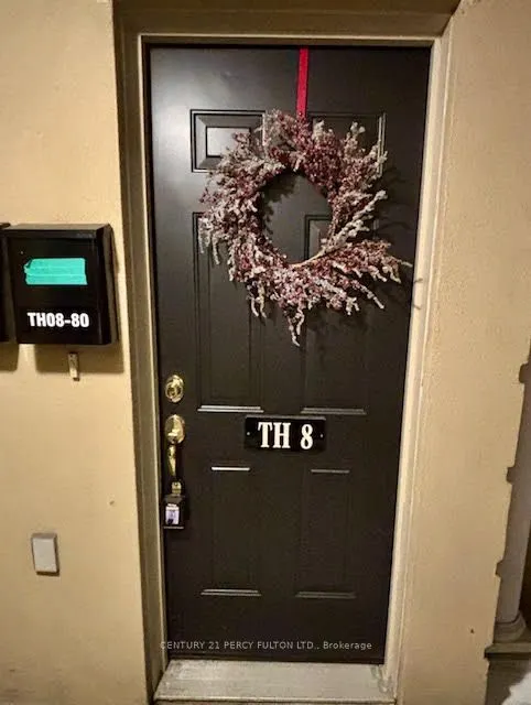 80 Carr Street, #Th8