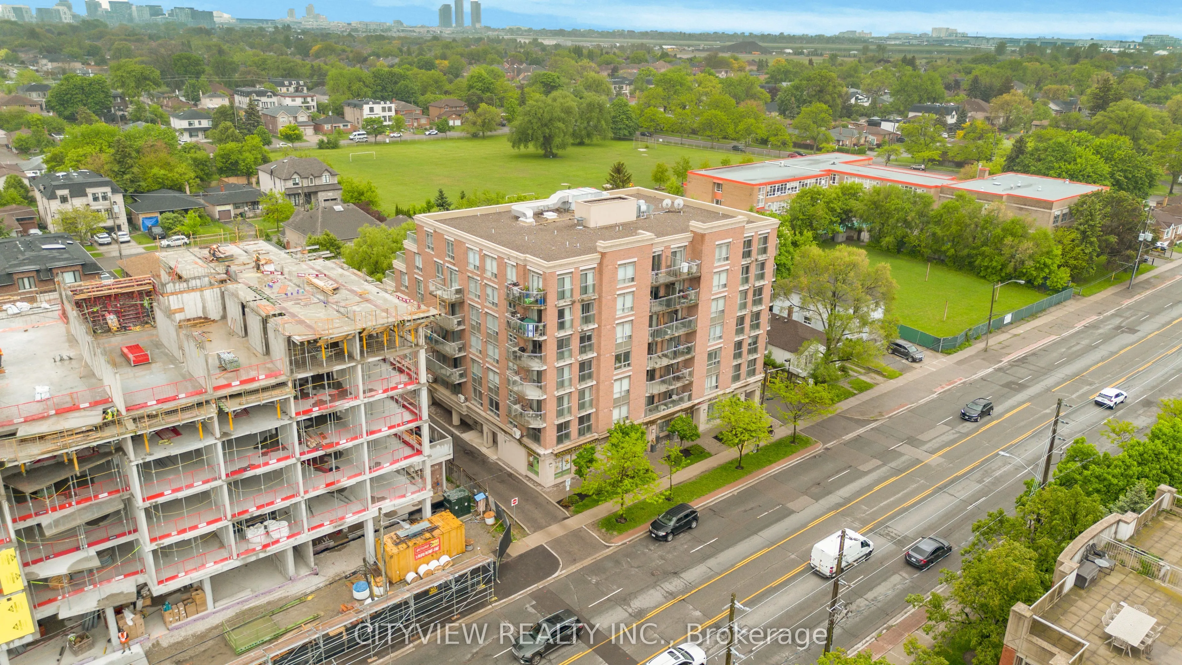 801 Sheppard Avenue W, #307