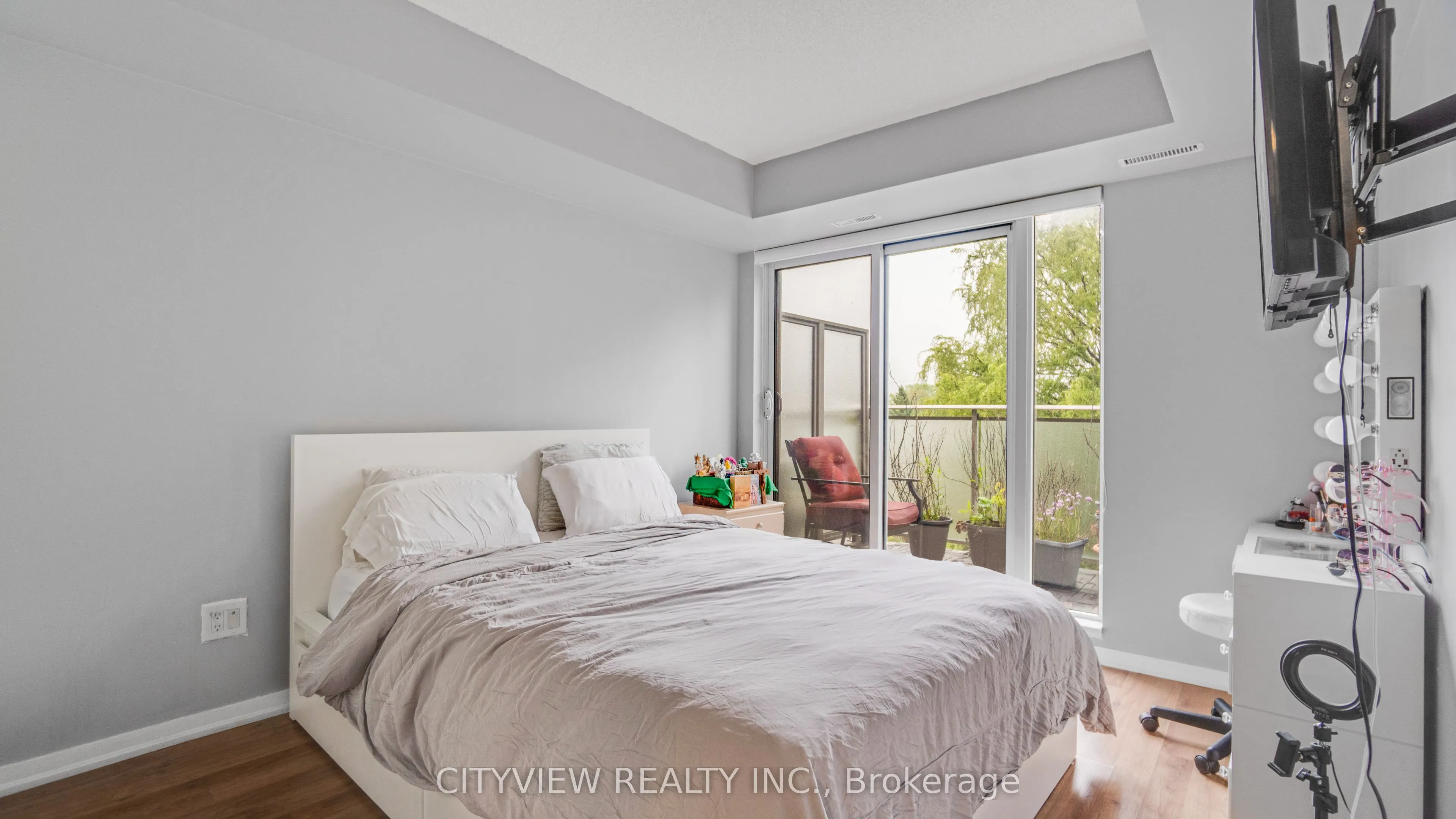 801 Sheppard Avenue W, #307