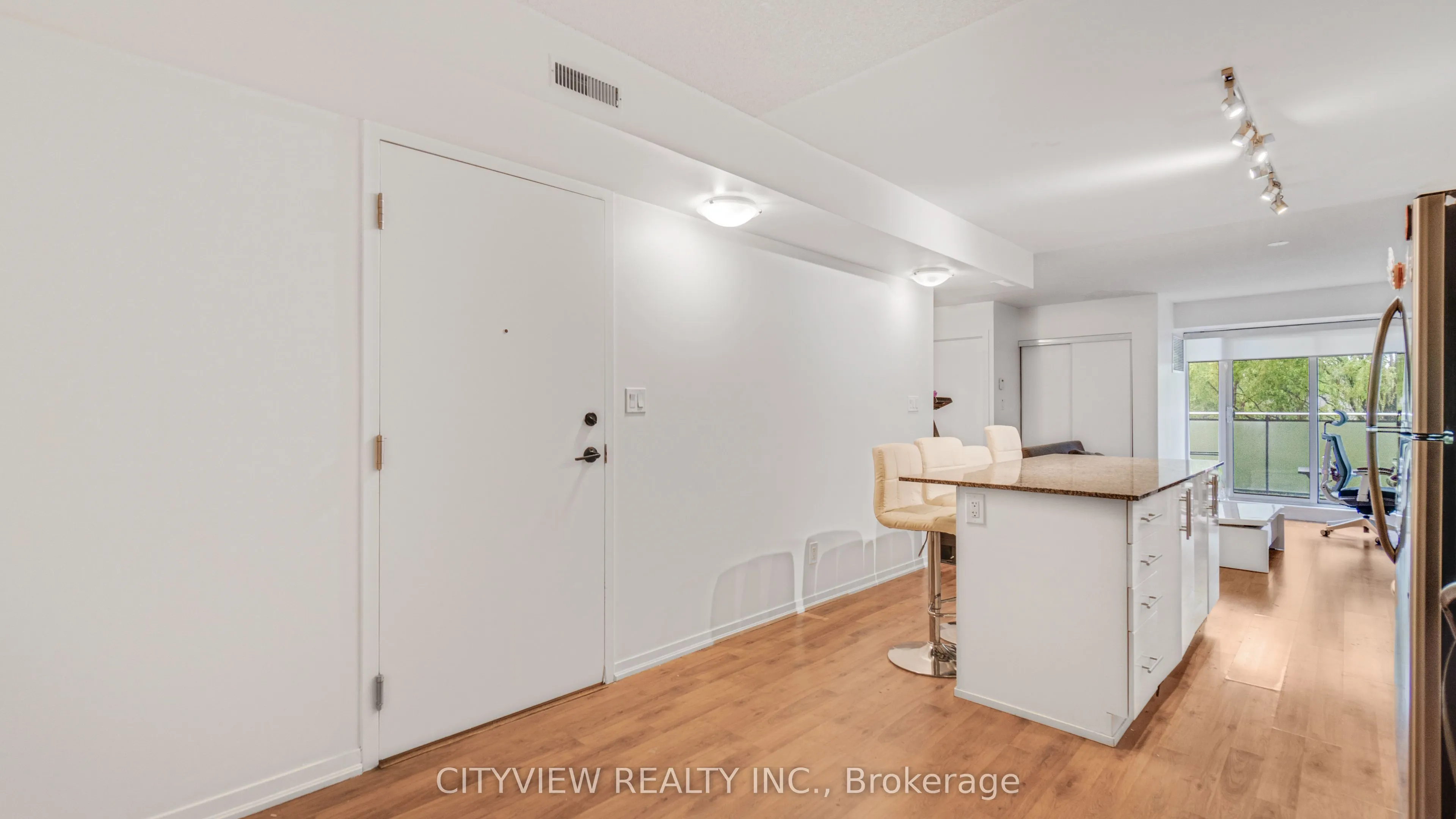 801 Sheppard Avenue W, #307