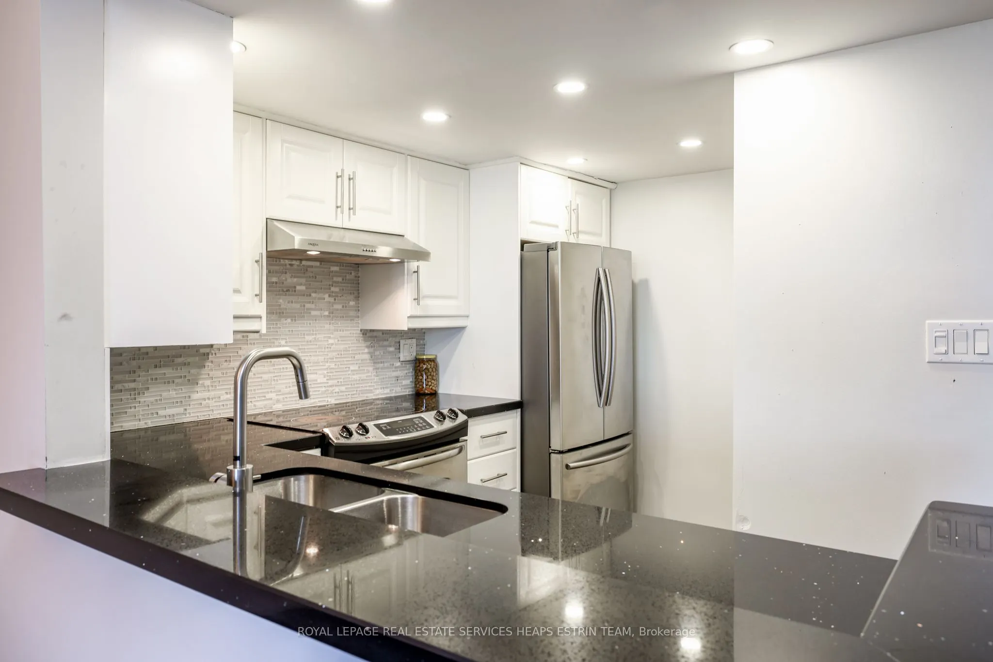 10 Torresdale Avenue, #1810