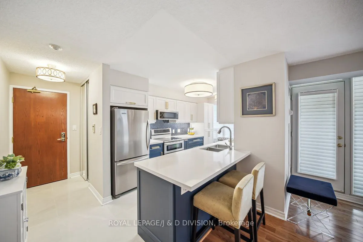 35 Merton Street, #206