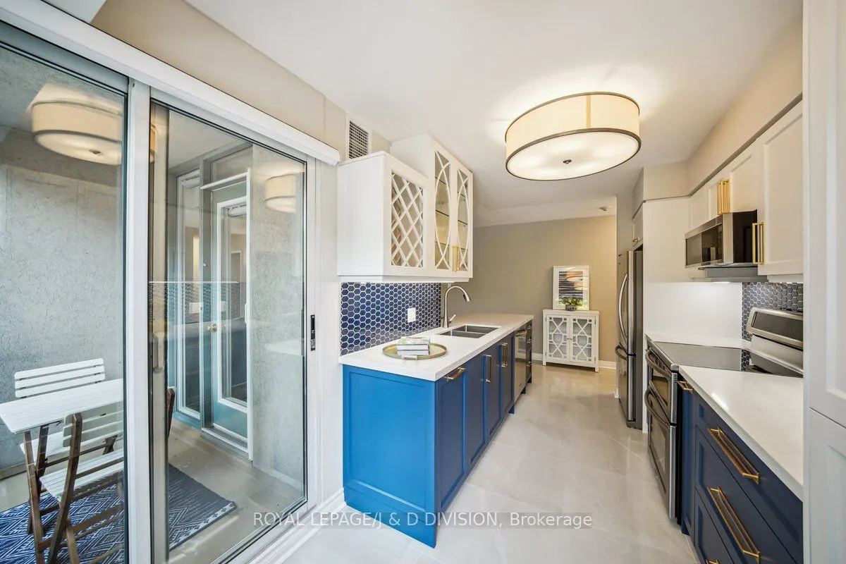 35 Merton Street, #206