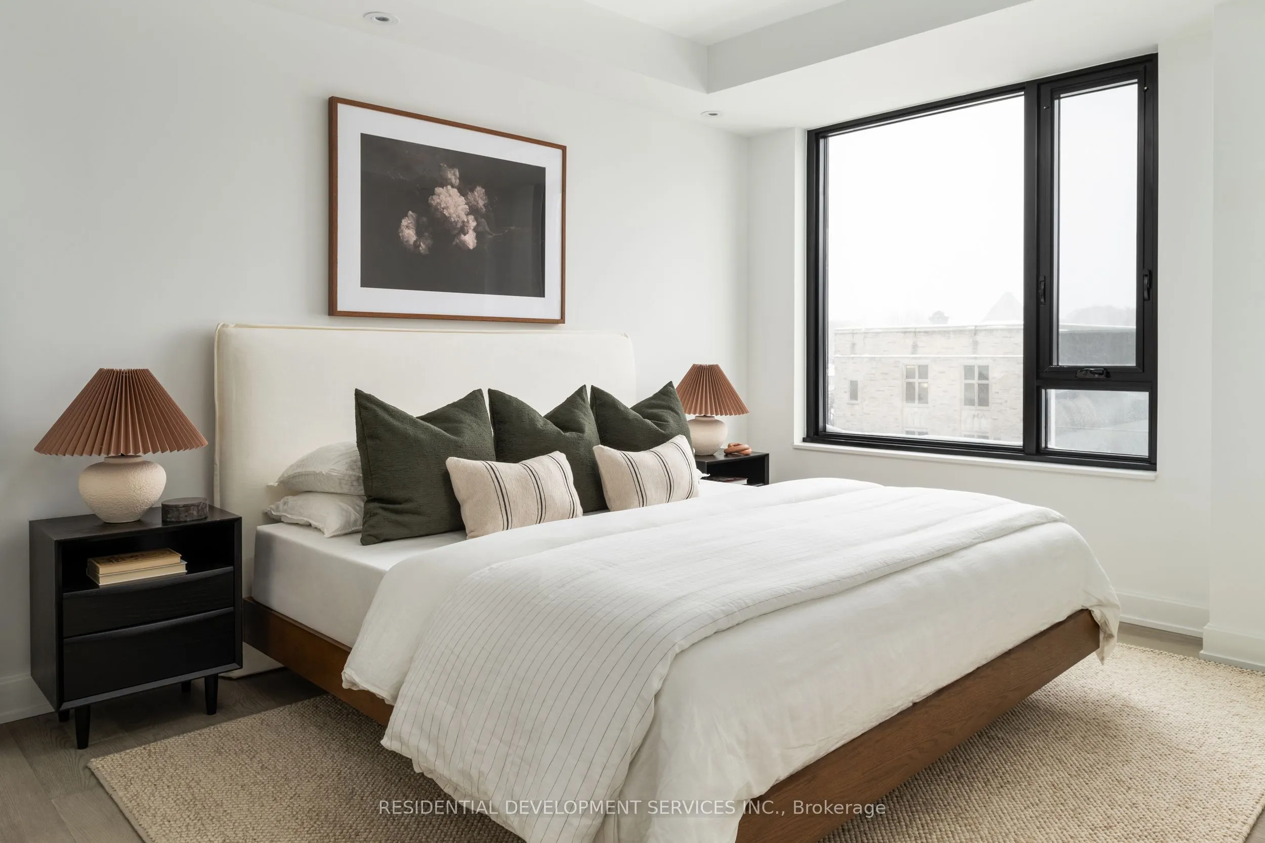 1 Strathgowan Avenue #408
