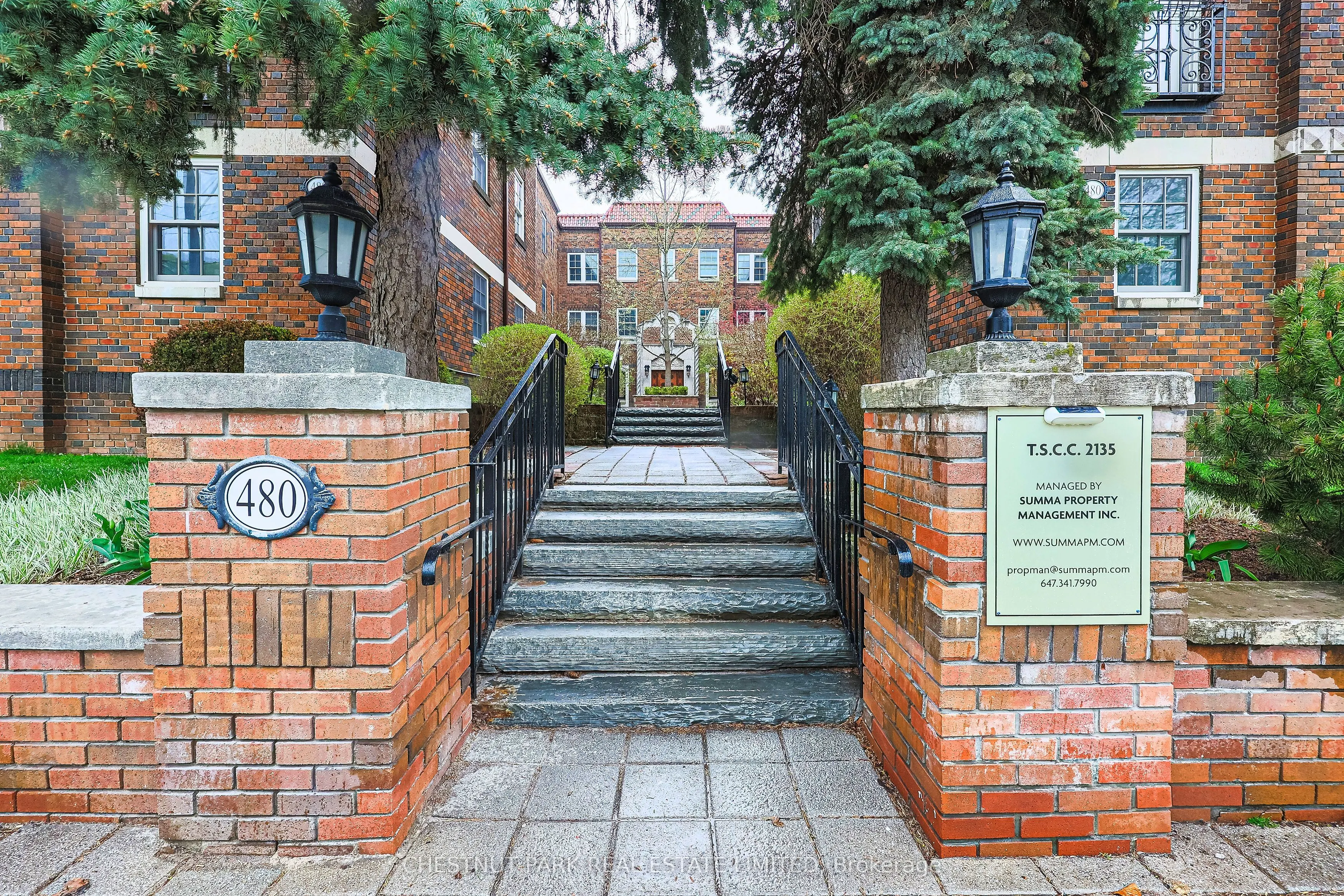 480 Oriole Parkway #111