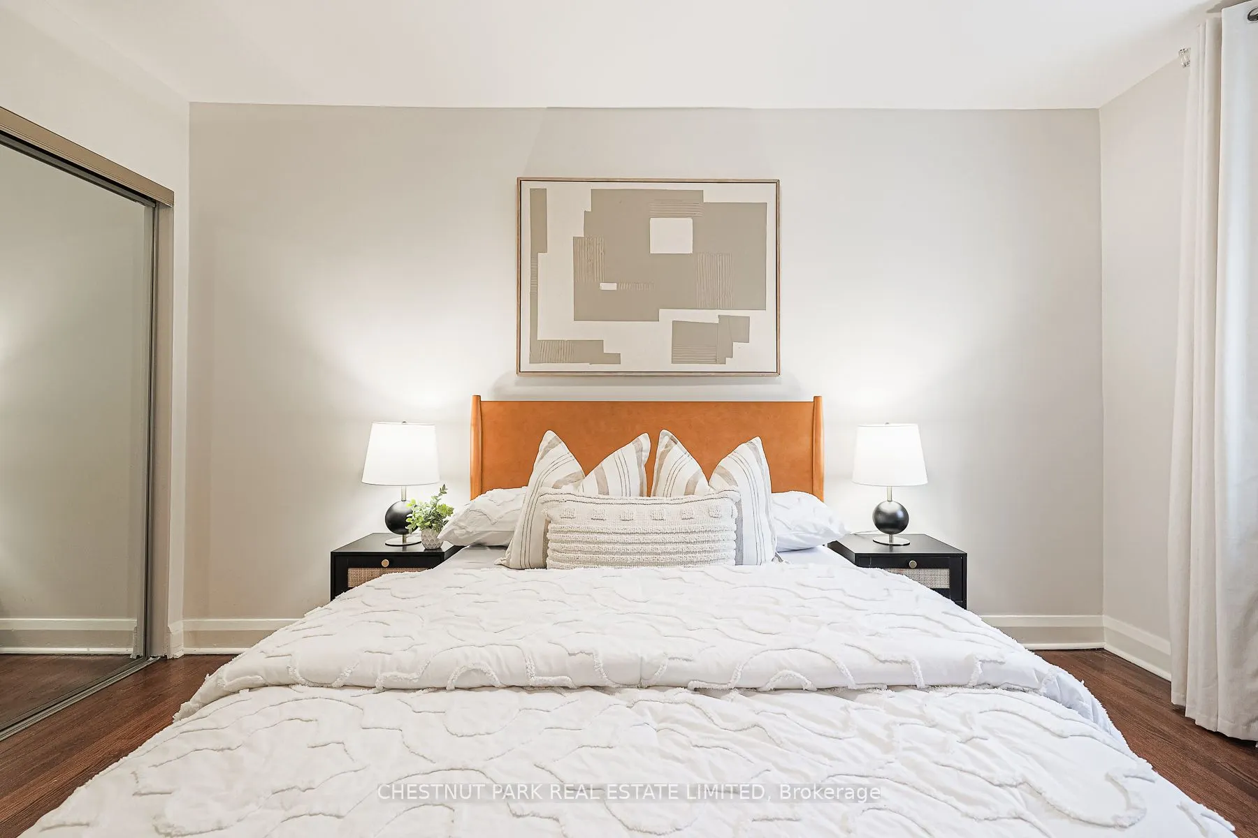 480 Oriole Parkway #111