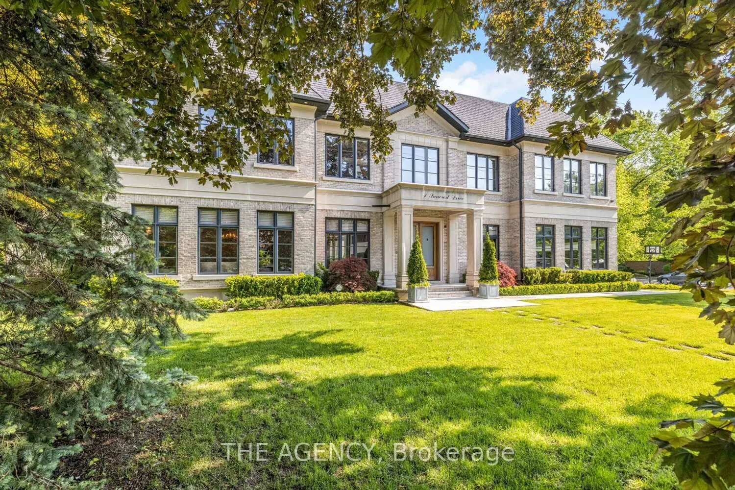 1 Suncrest Drive