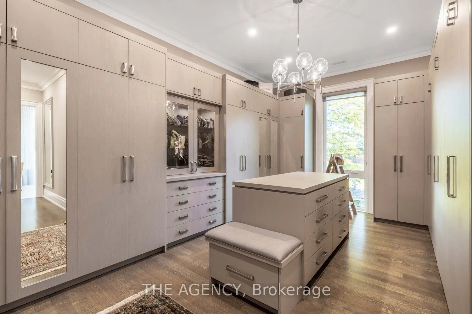 1 Suncrest Drive