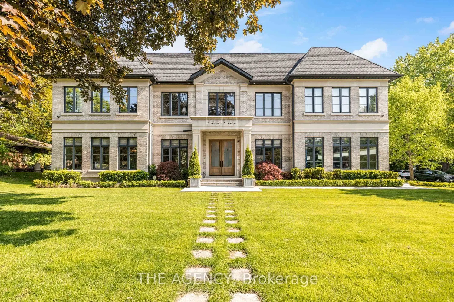 1 Suncrest Drive