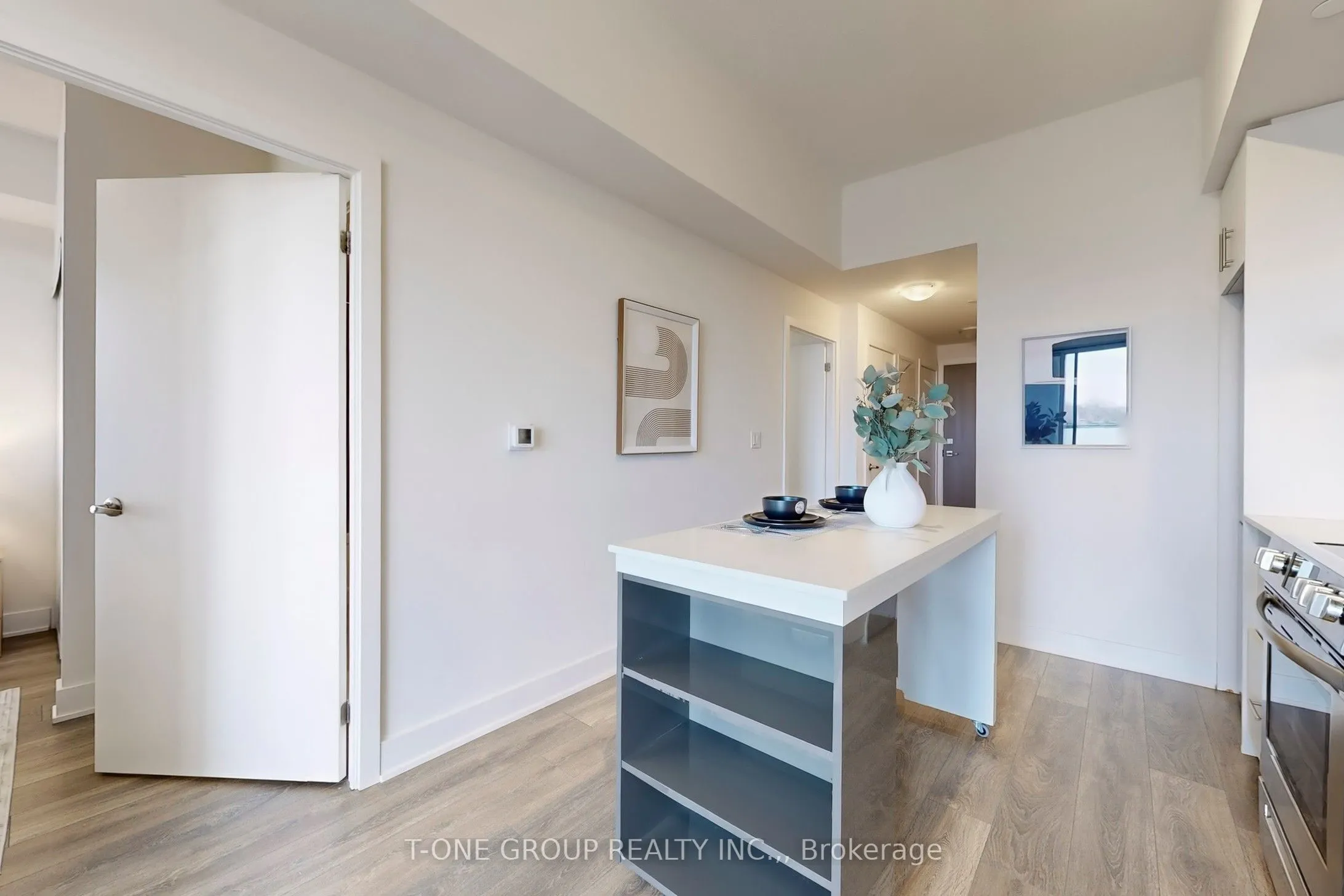 188 Fairview Mall Drive #516