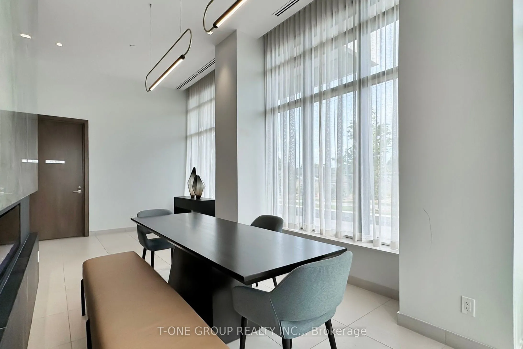 188 Fairview Mall Drive #516