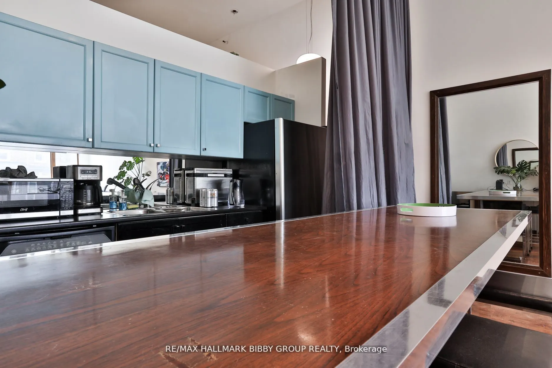 676 Richmond Street W, #101