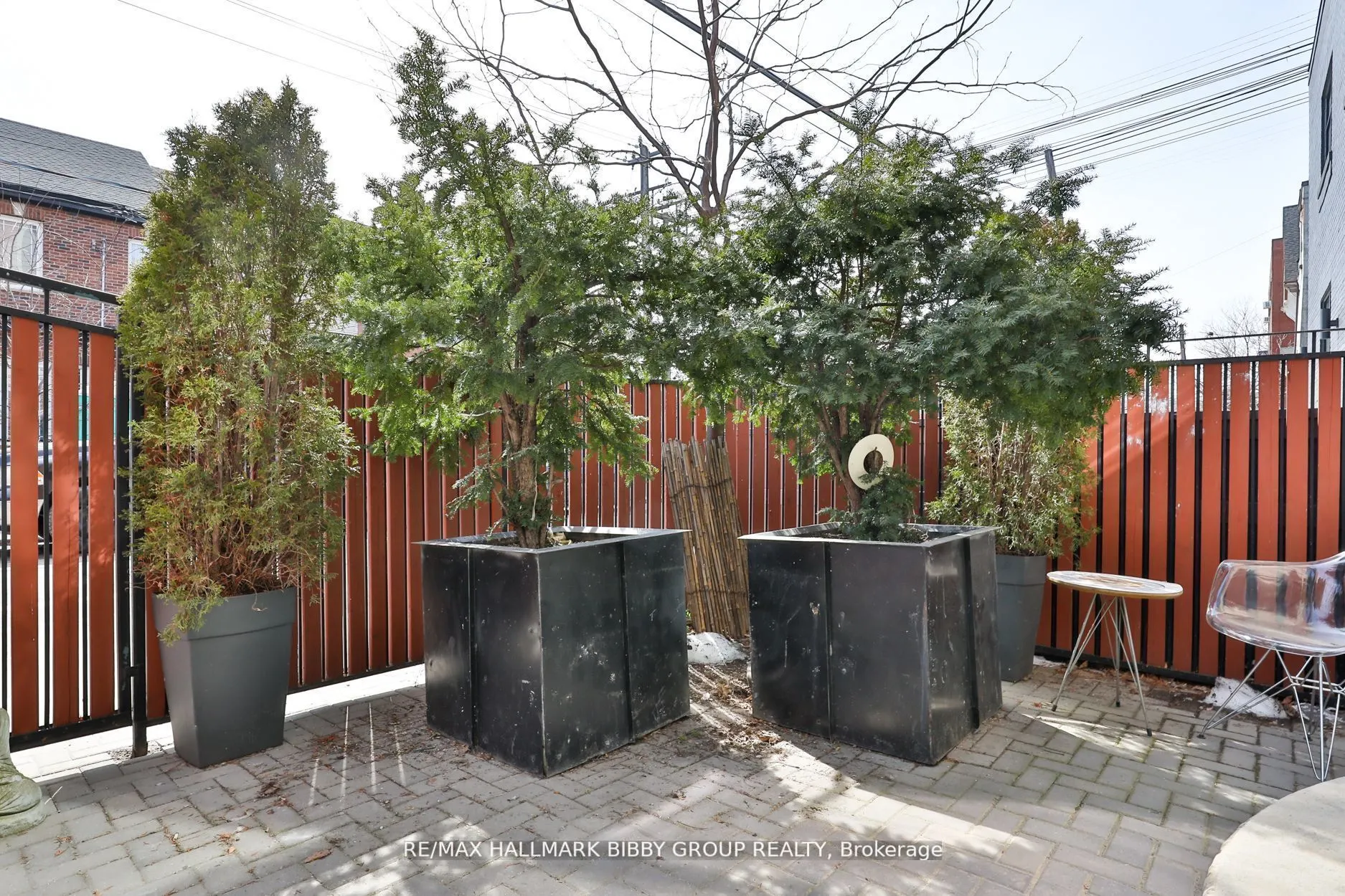 676 Richmond Street W, #101