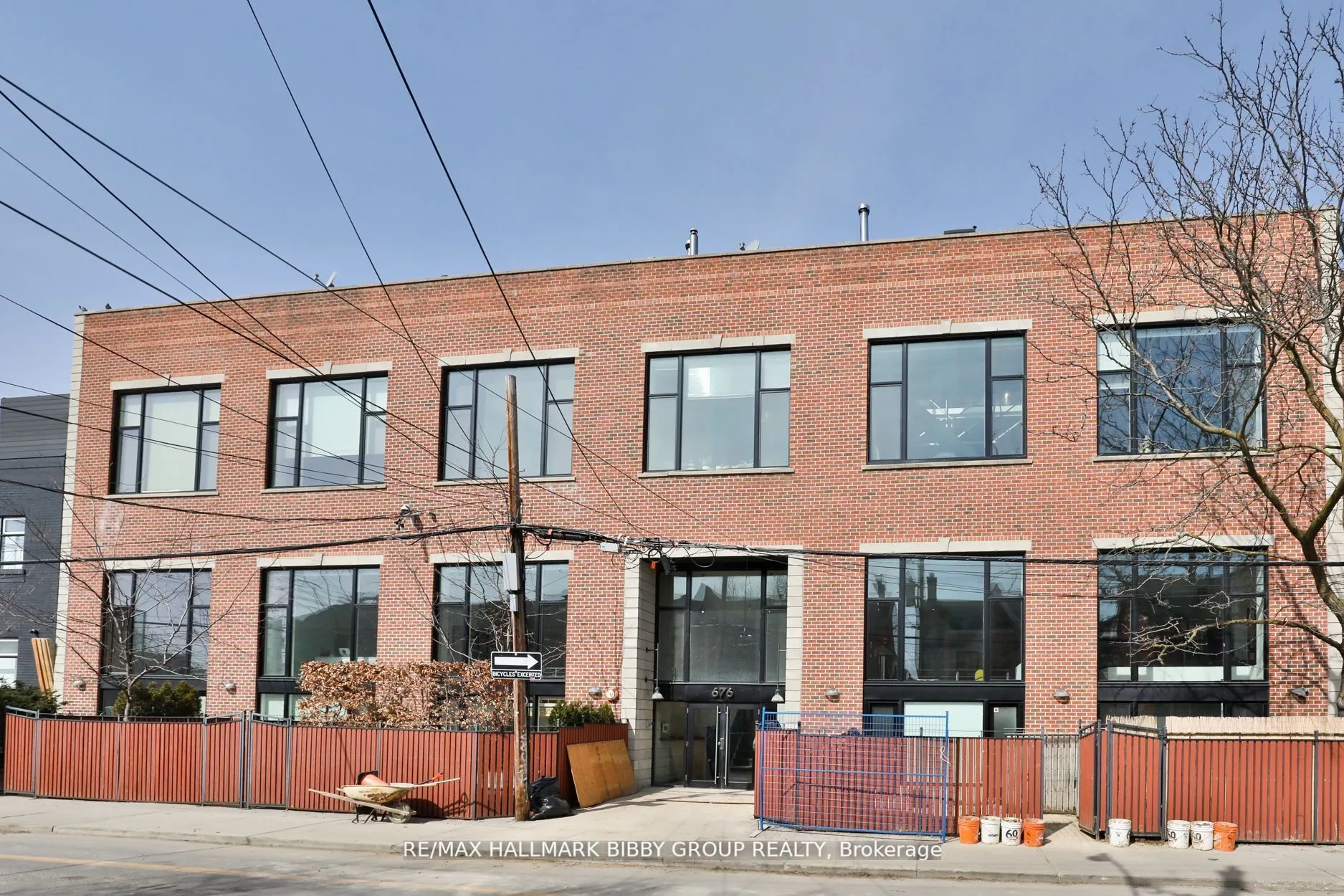 676 Richmond Street W, #101