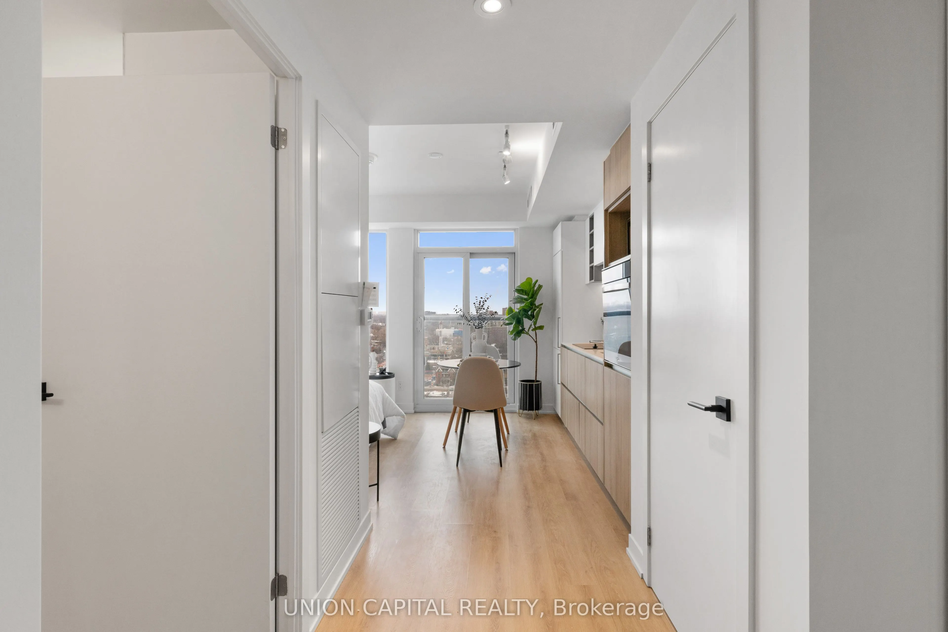 319 Jarvis Street, #1612