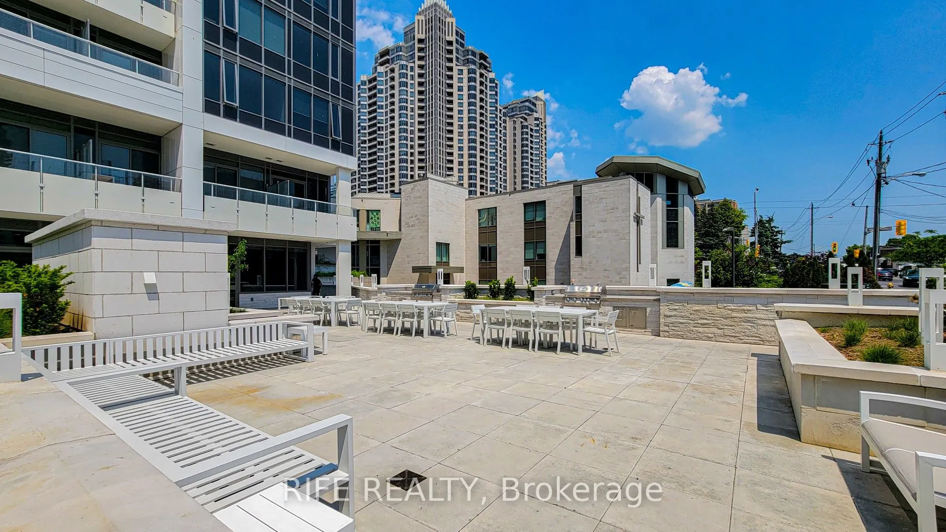 75 Canterbury Place #2705