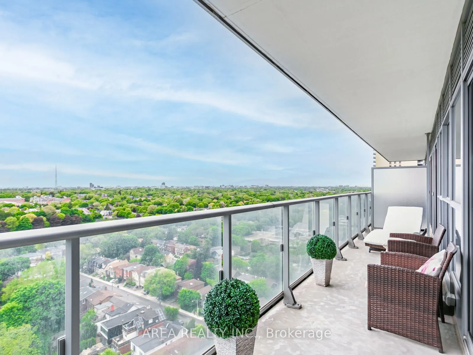 58 Orchard View Boulevard, #2009