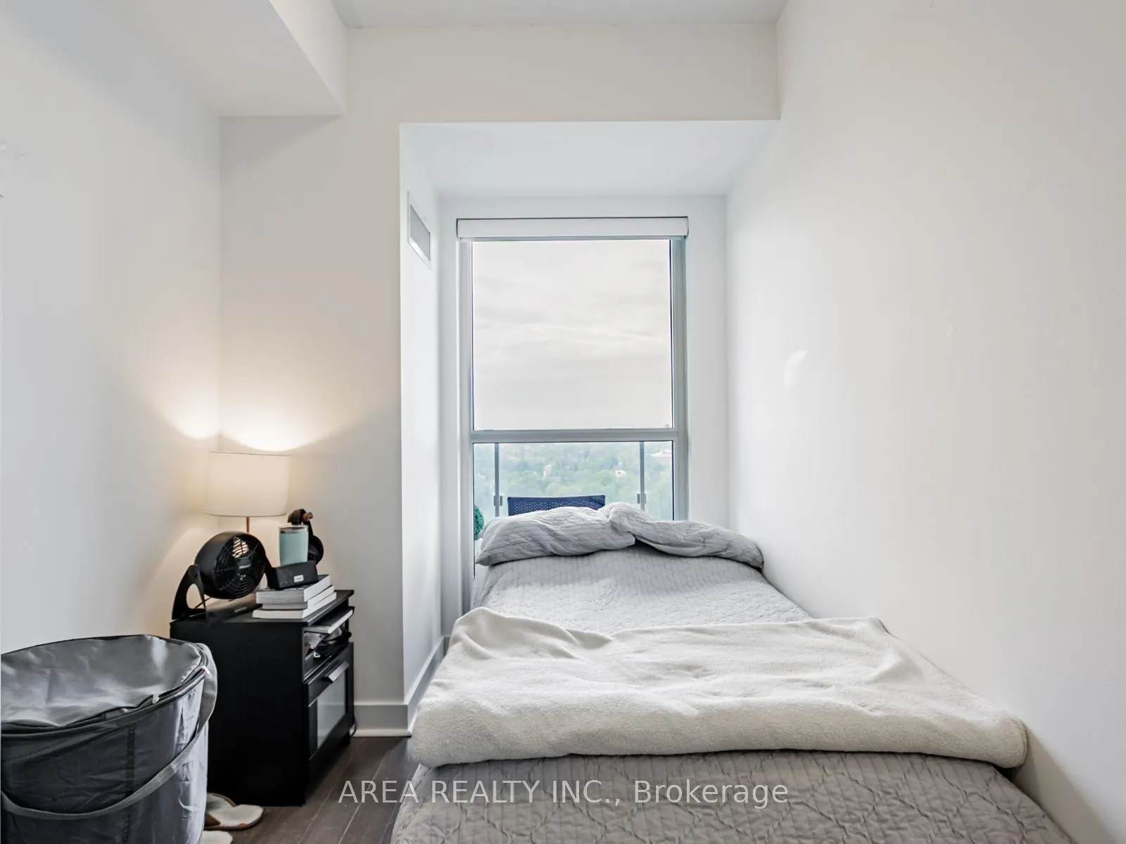 58 Orchard View Boulevard, #2009