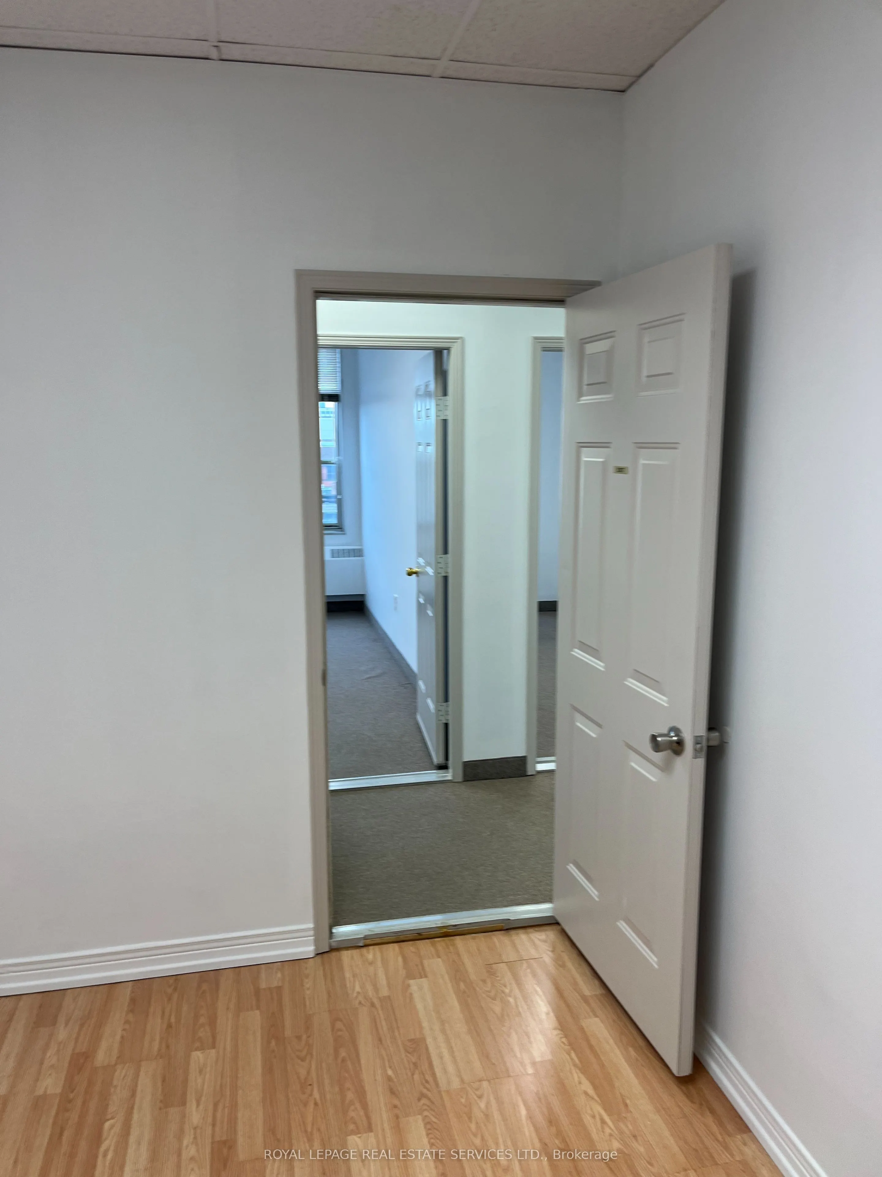 3335 Yonge Street, #404