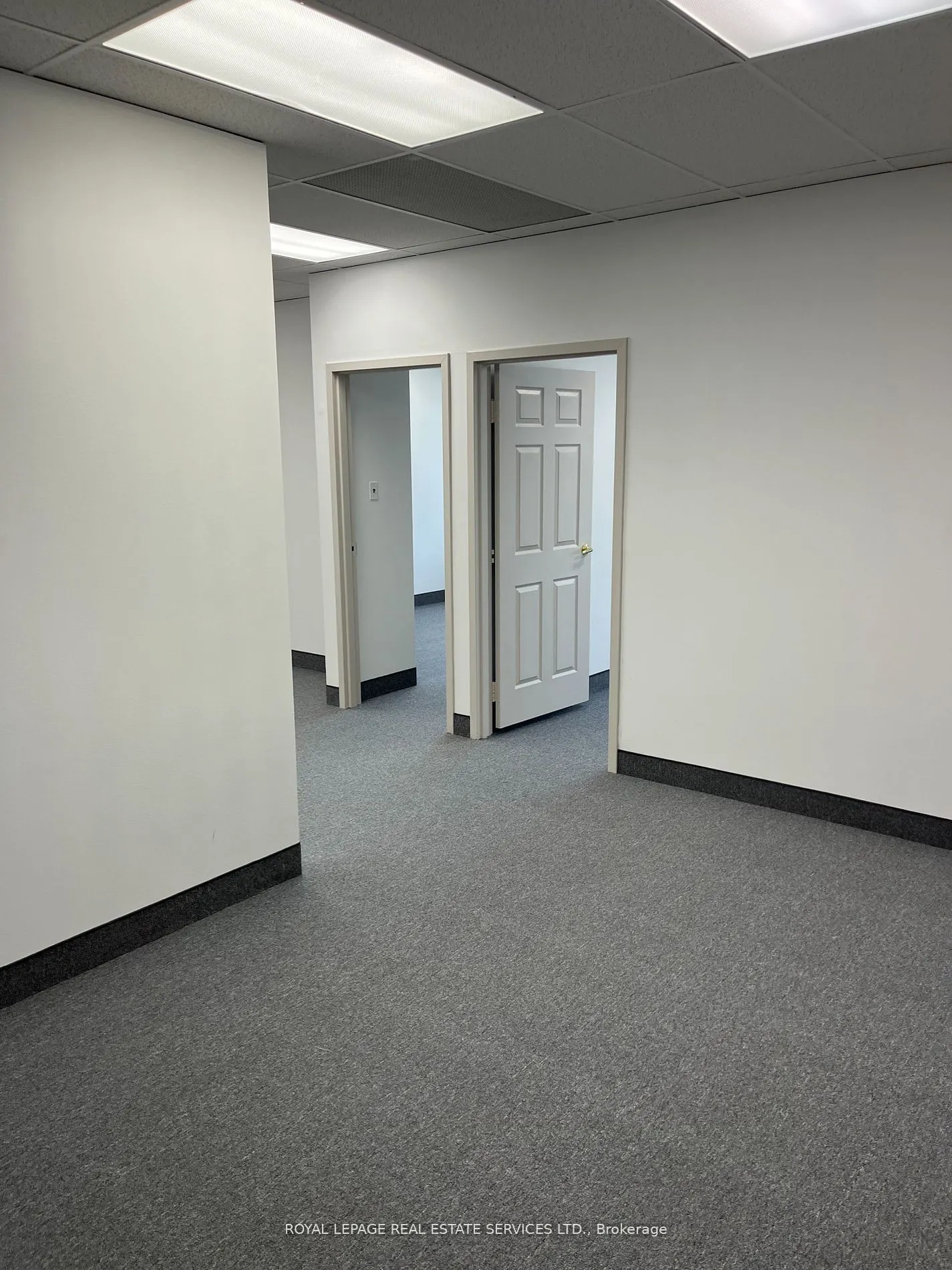 3335 Yonge Street, #405