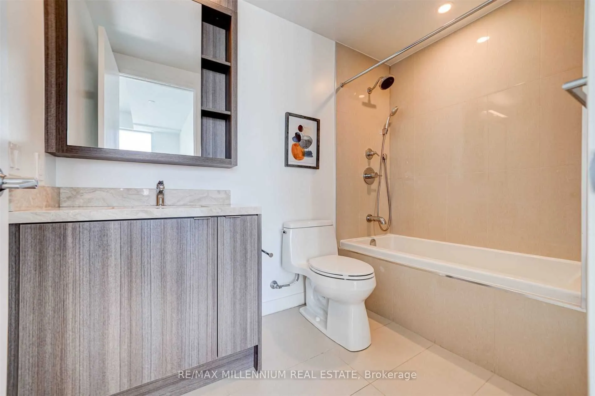 125 Blue Jays Way, #4108