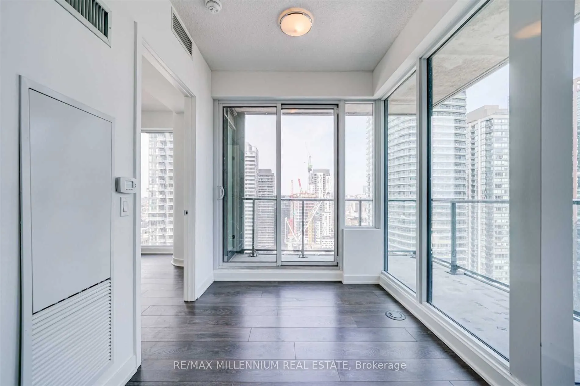 125 Blue Jays Way, #4108