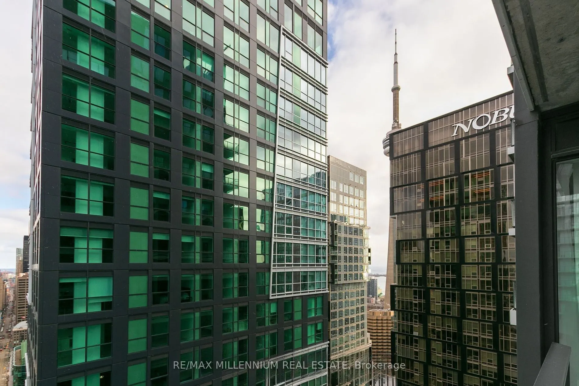 125 Blue Jays Way, #4108