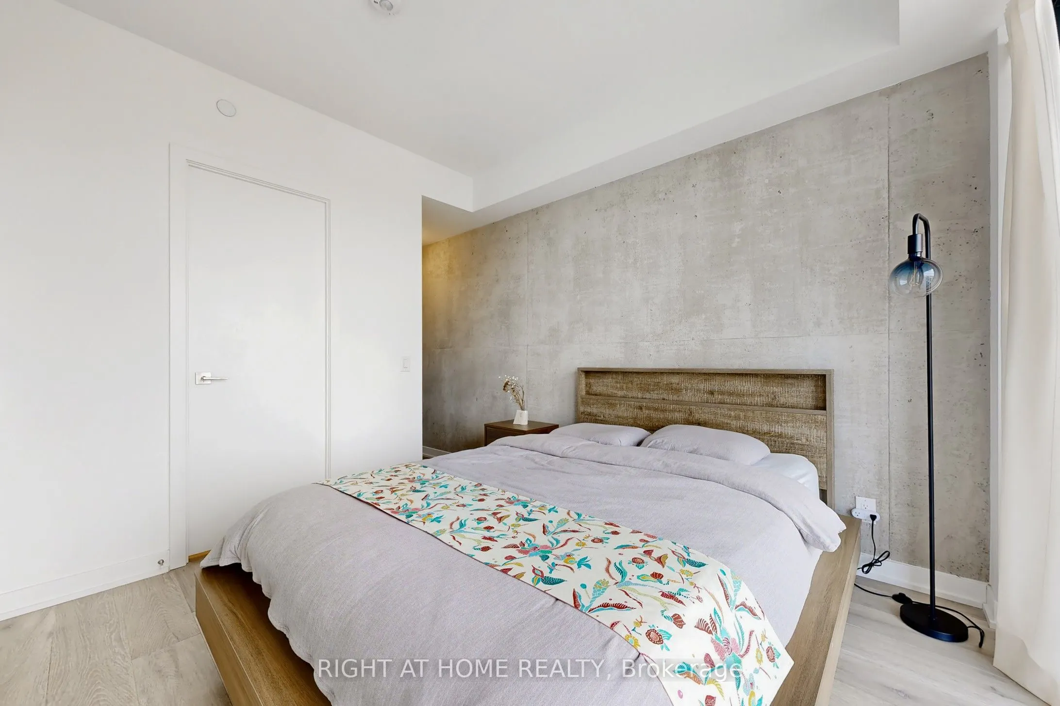 55 Ontario Street, #1601