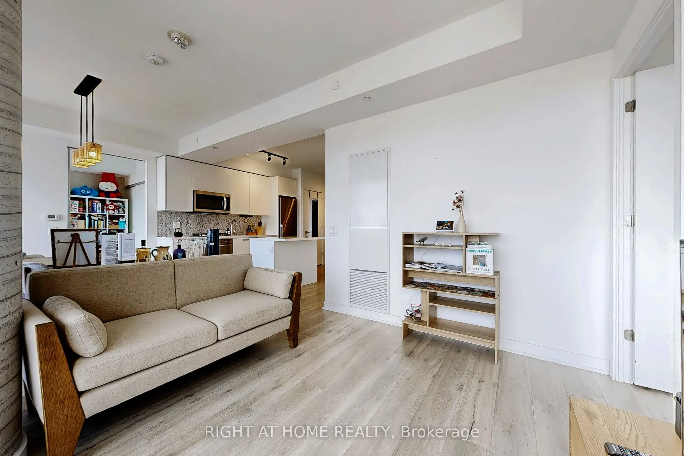 55 Ontario Street, #1601