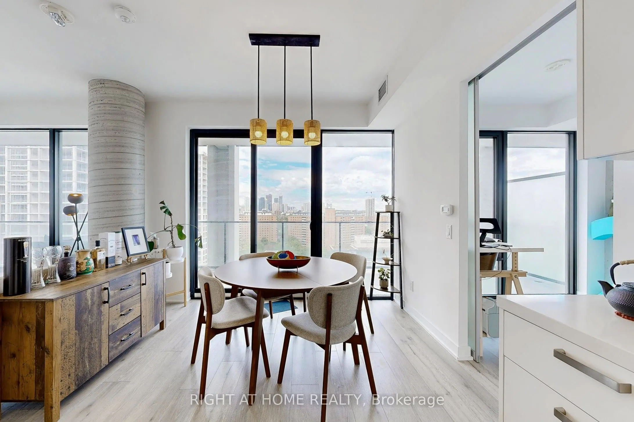 55 Ontario Street, #1601