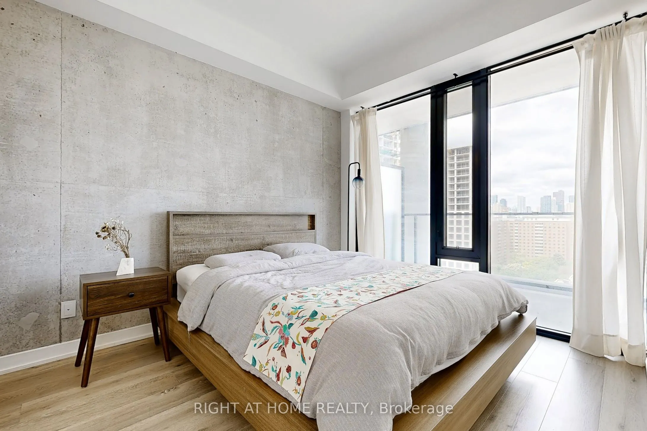 55 Ontario Street, #1601