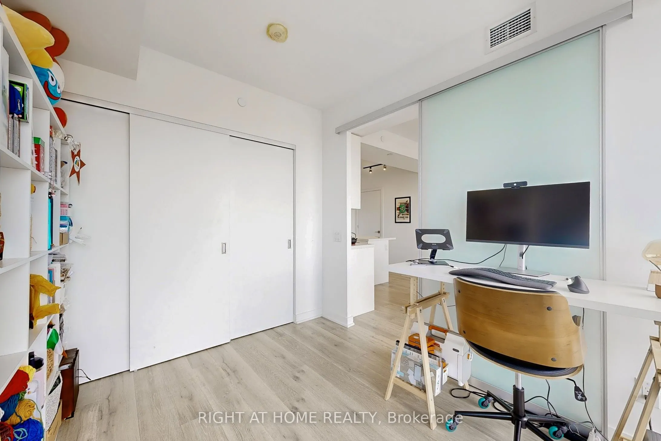 55 Ontario Street, #1601