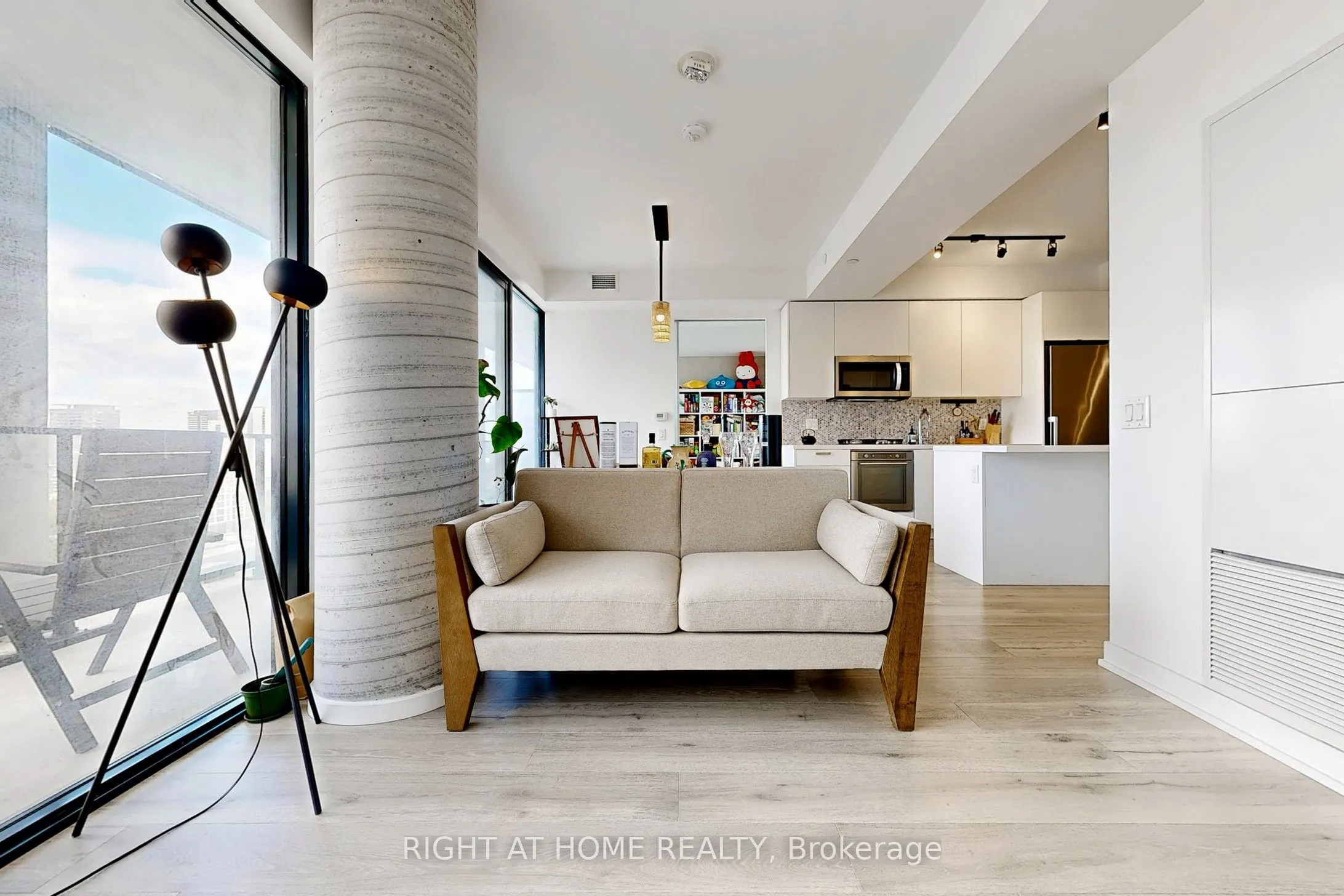55 Ontario Street, #1601