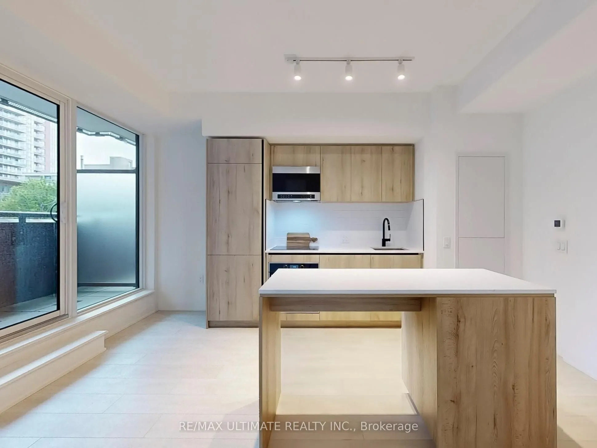 117 Broadway Avenue #207