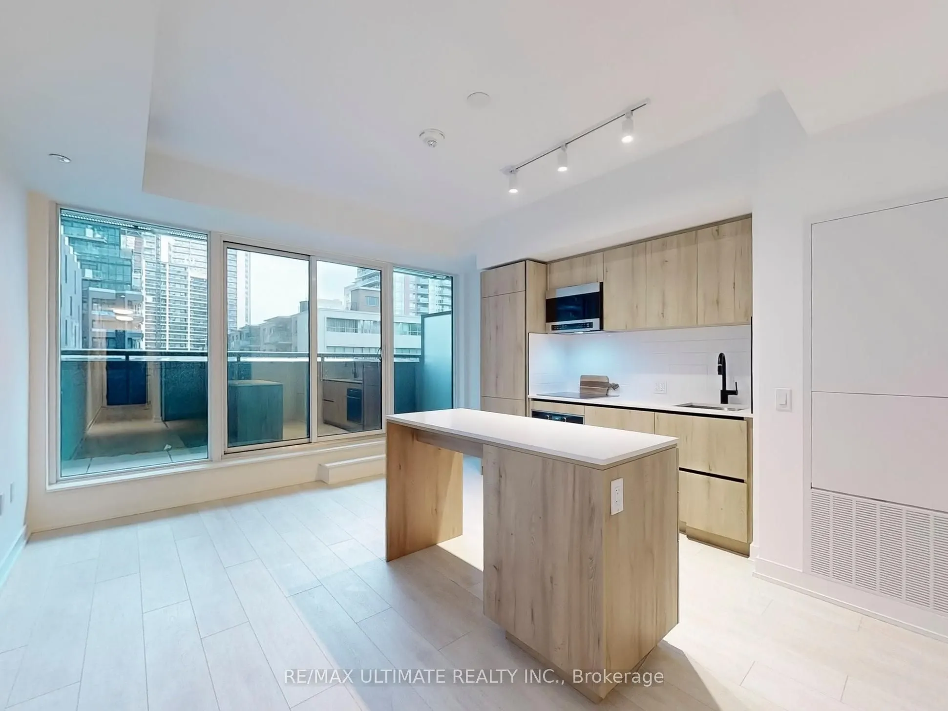 117 Broadway Avenue #207