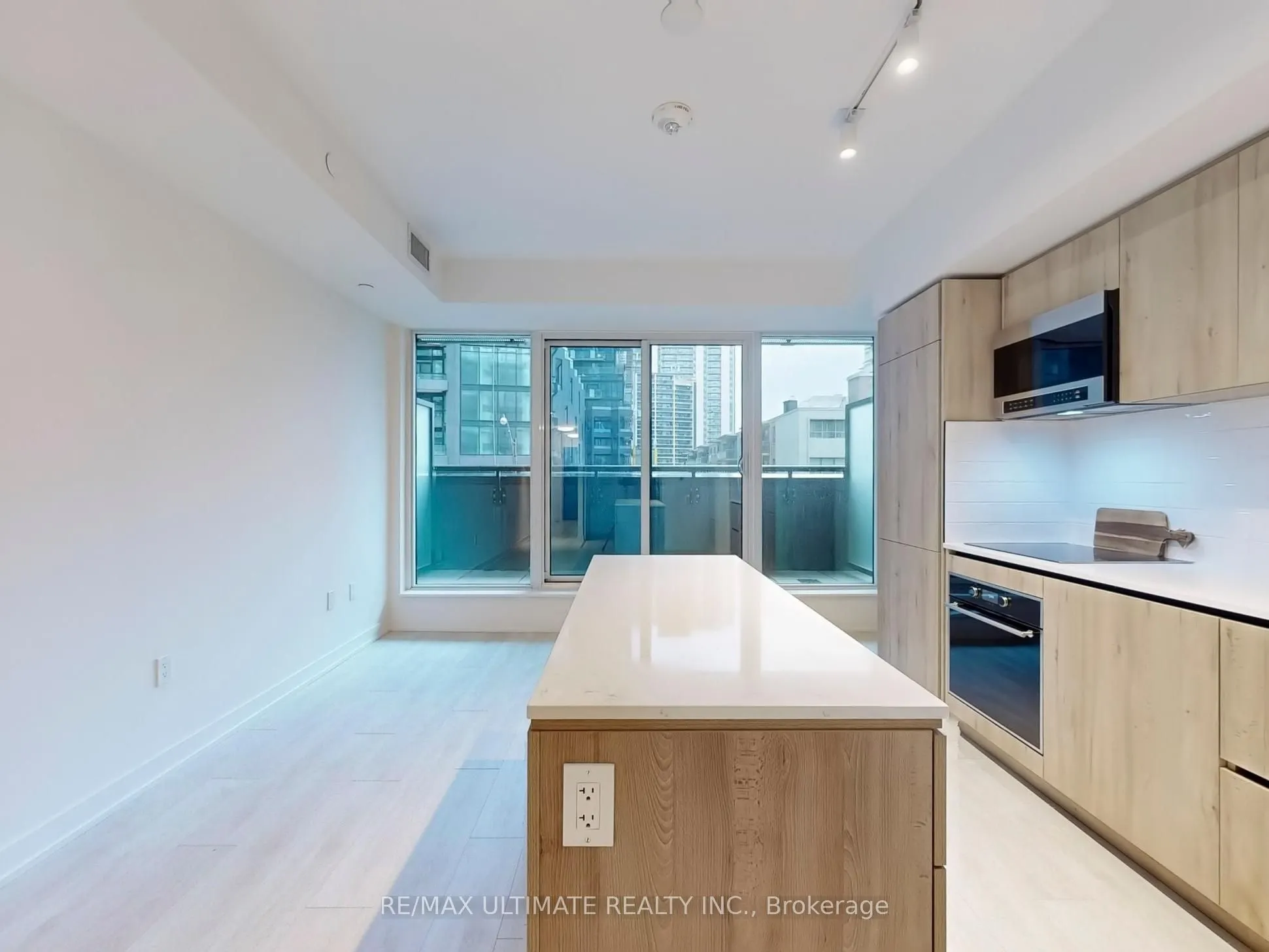 117 Broadway Avenue #207