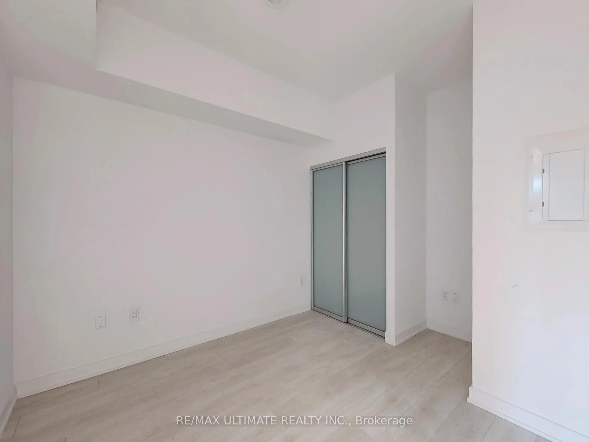 117 Broadway Avenue #207