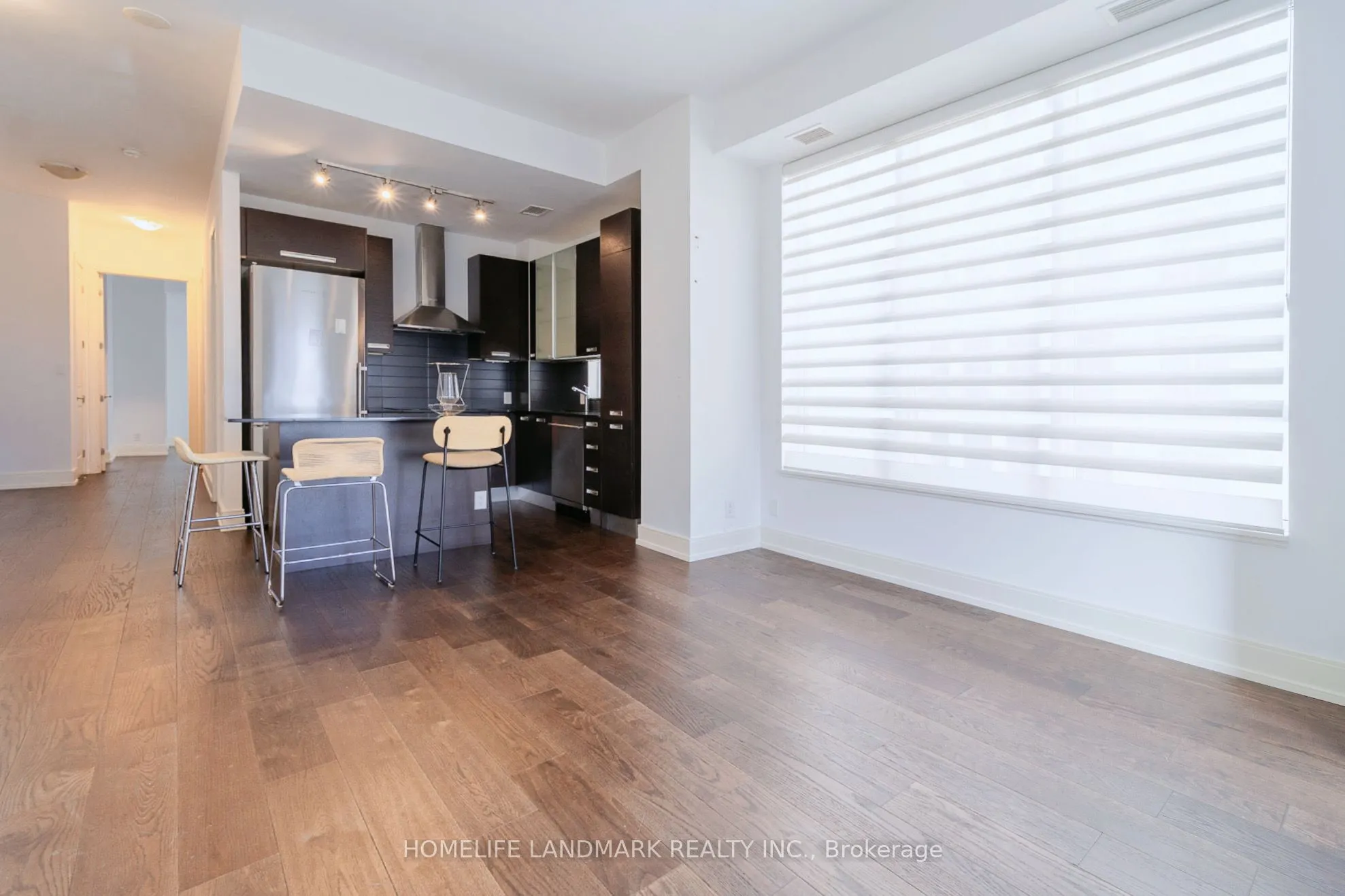 21 Balmuto Street, #3301